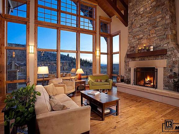 2nd image of 2555 Wildflower Ct