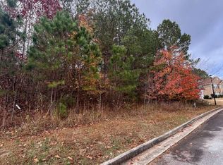 1075 Falkirk Ln, Stone Mountain, GA 30087