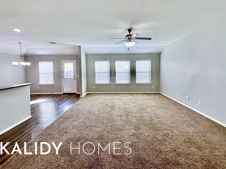2904 Cider Mill Ln — Photo 9