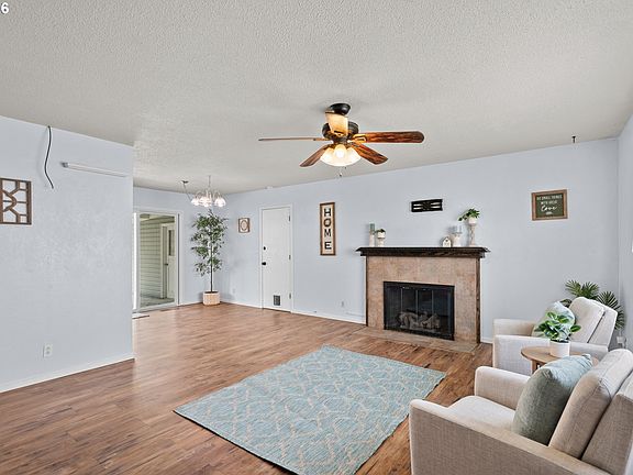 4th image of 245 W Highland Ave