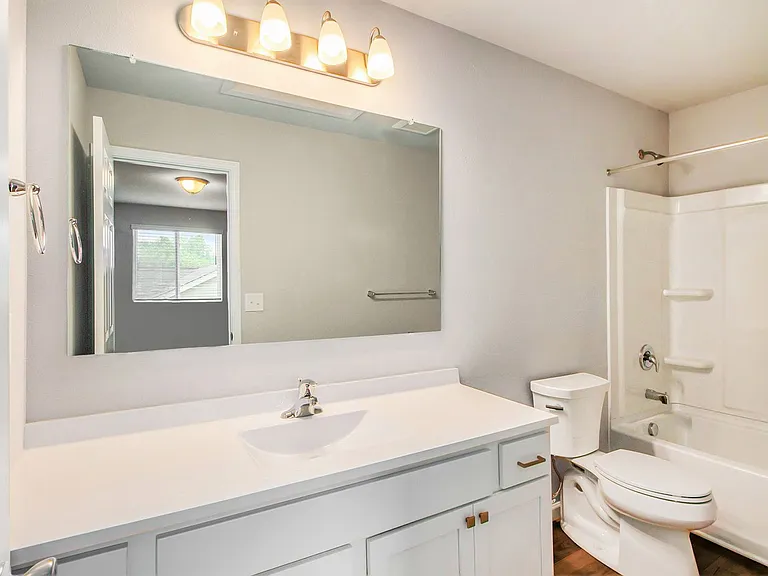 225 Wildflower Dr — Photo 16