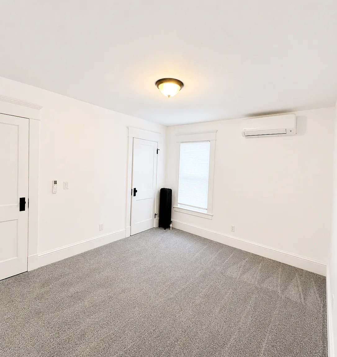 3 bed, $2,350 — Photo 4