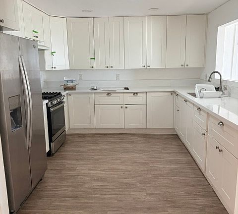 5th image of 1603 E H St