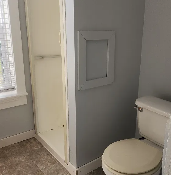 913 Ward St — Photo 2