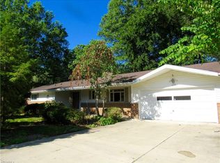 470 Parkside Dr, Akron, OH 44313