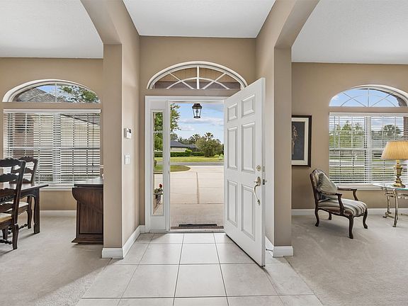 4th image of 33192 Sunny Parke Cir