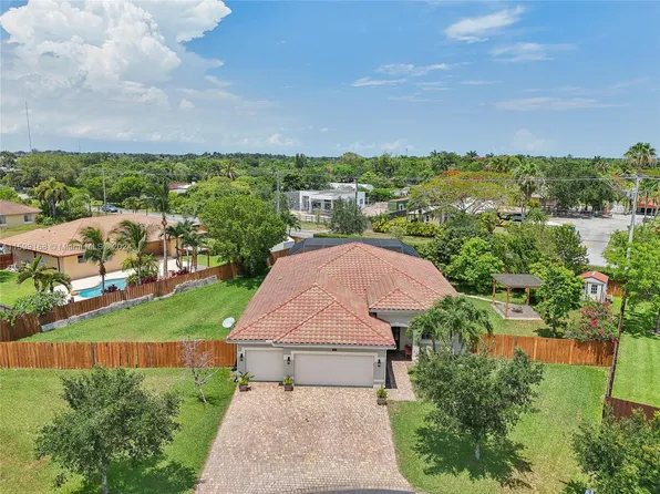 2135 NW 14th Ter, Homestead, FL 33030