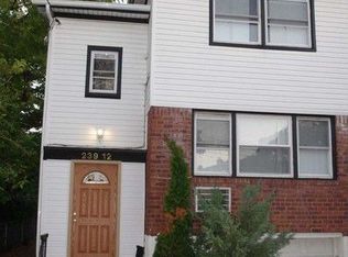 23912 147th Dr, Jamaica, NY 11422