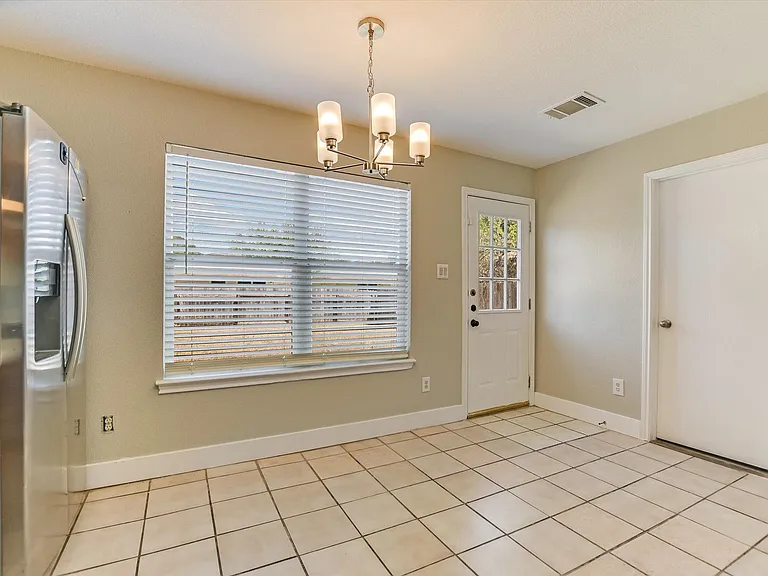 3303 Barksdale Dr — Photo 5