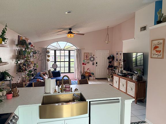 3rd image of 11812 Shotgate Ct