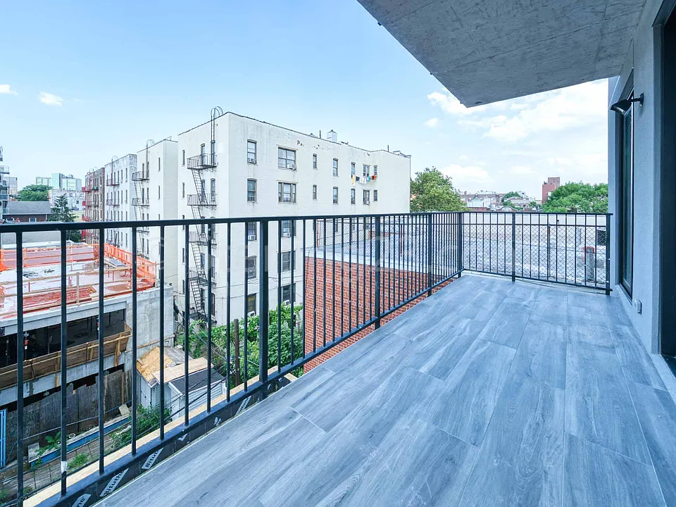 31-07 31st Ave #6A