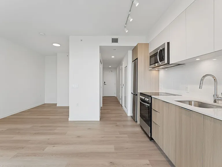 8420 Ash St — Photo 44