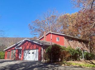 33 Dogwood Ln, Nesquehoning, PA 18240