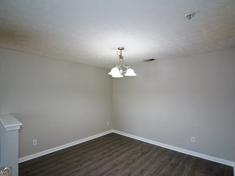 7302 Fairington Village Dr — Photo 10