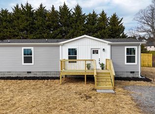 958 Asheville Hwy, Strawberry Plains, TN 37871
