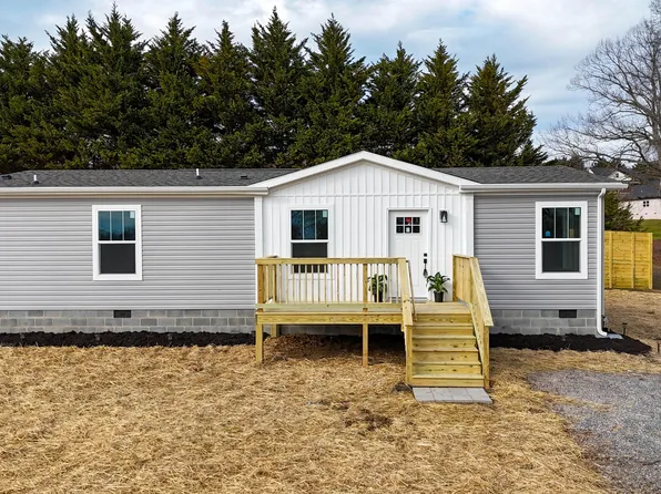 958 Asheville Hwy, Strawberry Plains, TN 37871