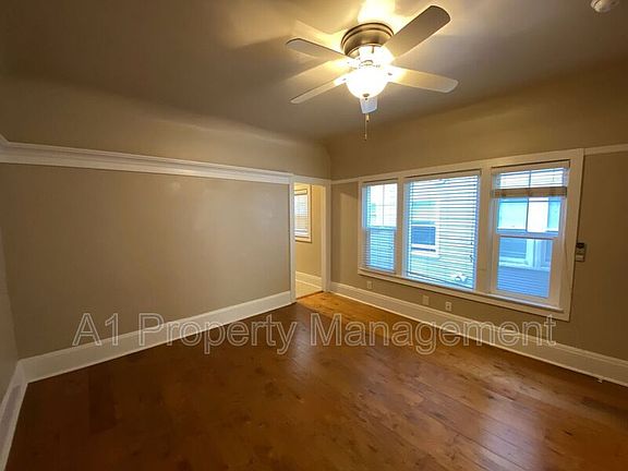 3rd image of 801 F St APT 5