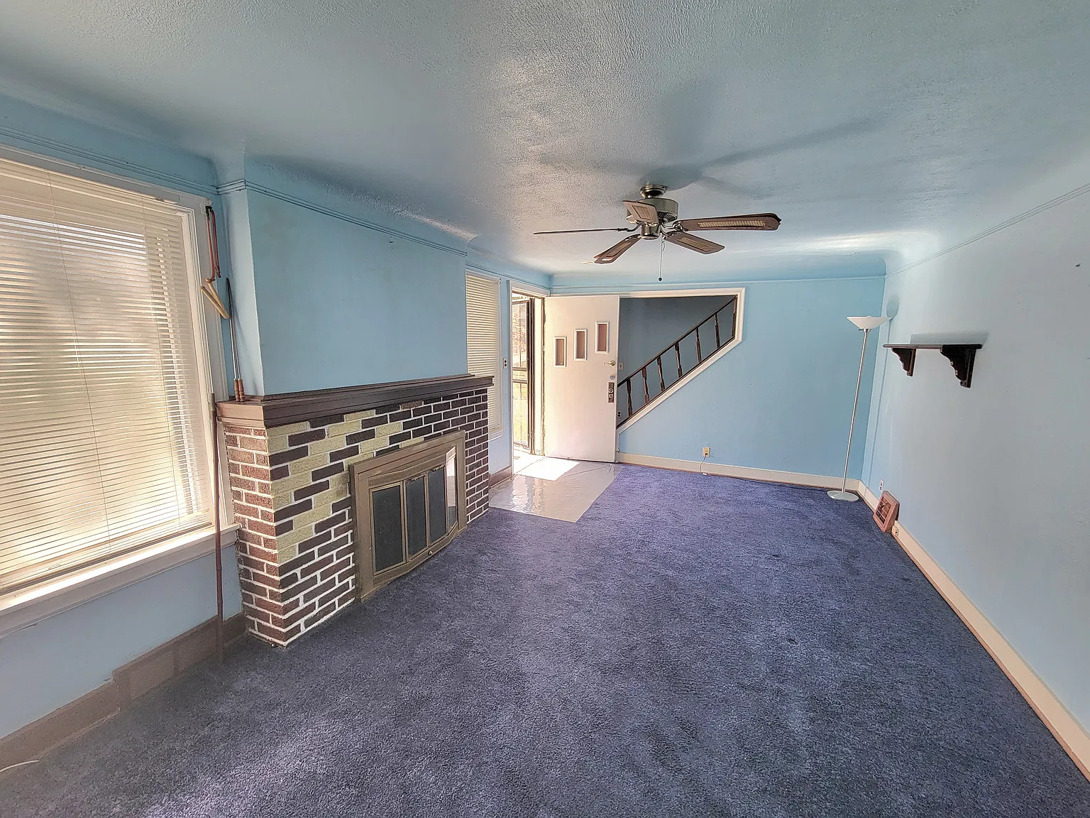 3 bed, 1150 sqft, $1,550 — Photo 3
