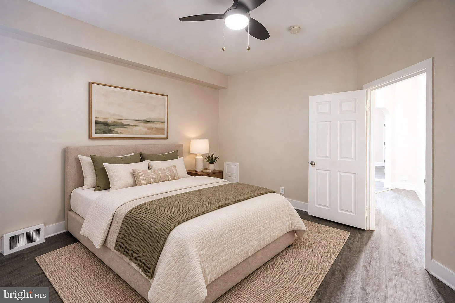 1 bed, 1.0 bath, $1,195 — Photo 3