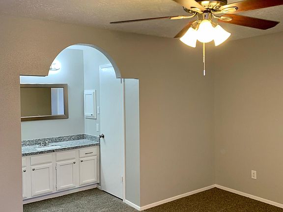 4th image of 2813 Jeb Stuart Dr