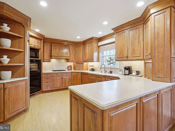 2nd image of 2095 Kedge Dr