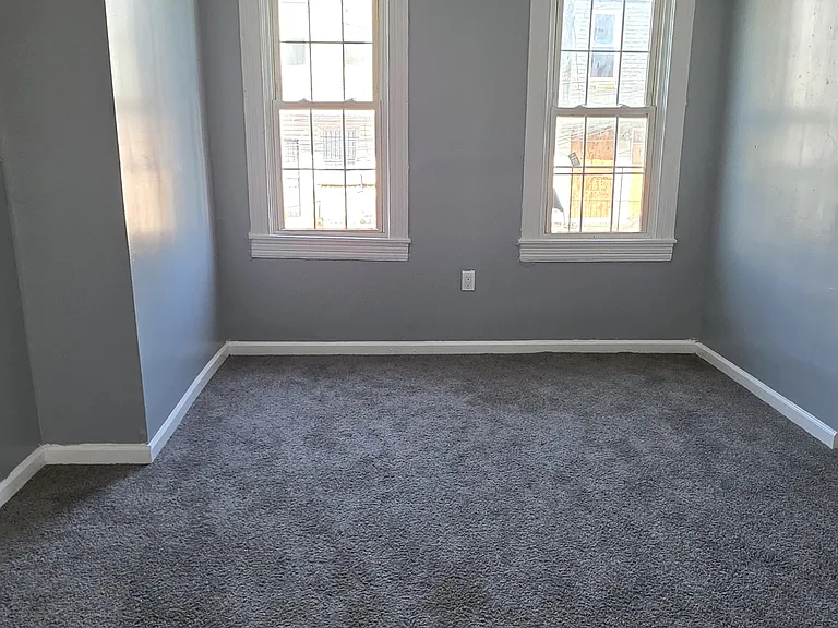 515 N Kenwood Ave — Photo 6