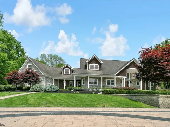 815 Fairview Rd, Zanesville, OH 43701