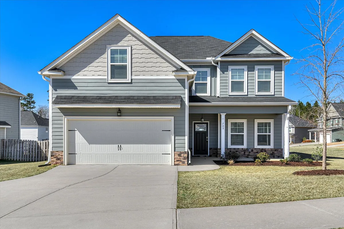 Building Photo - 705 Navan Ln