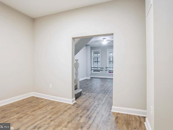 5th image of 3025 Walbrook Ave