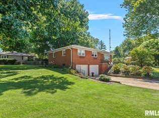14 Hackney Ln, Springfield, IL 62702