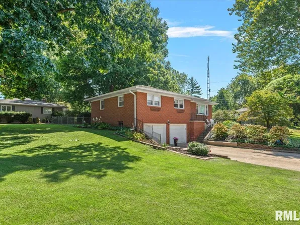 14 Hackney Ln, Springfield, IL 62702