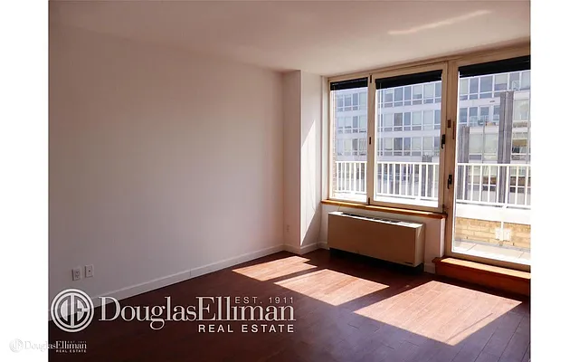 Rented by Douglas Elliman | media 22