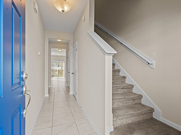 3rd image of 121 Moultrie Village Ln