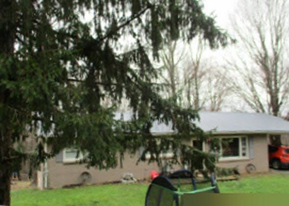 2nd image of 2108 Saint Clairs Creek Rd #R