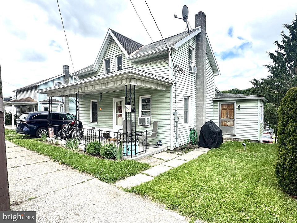 1st image of 421 E Freedom Ave