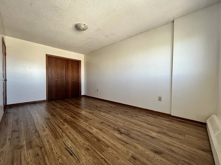 2249 Cornwall St — Photo 13
