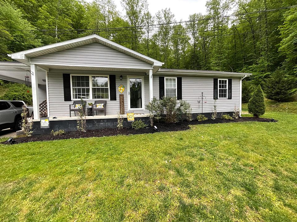 1st image of 216 Rose Dr