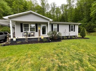 216 Rose Dr, Prestonsburg, KY 41653