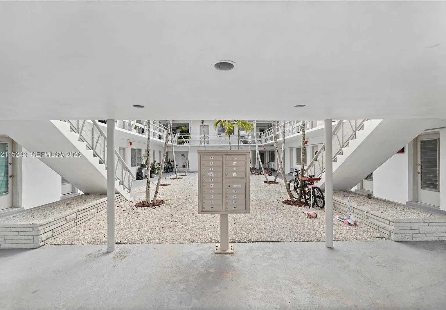 Park View Island — Photo 2