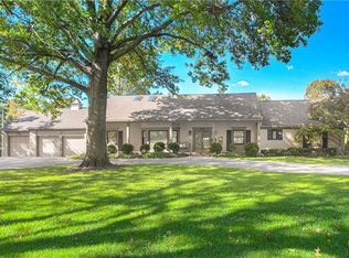 10130 Pawnee Ln, Leawood, KS 66206