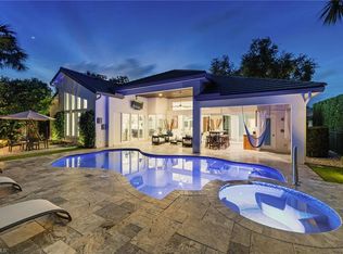 240 Silverado Dr, Naples, FL 34119