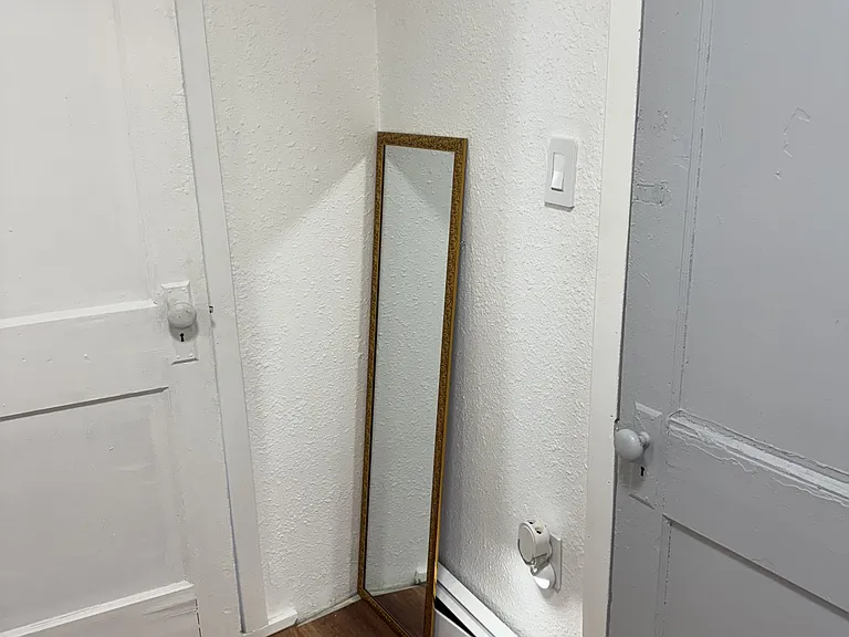 1015 Pine Ave #1 — Photo 14