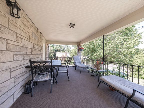 3rd image of 2418 Orlando Pl