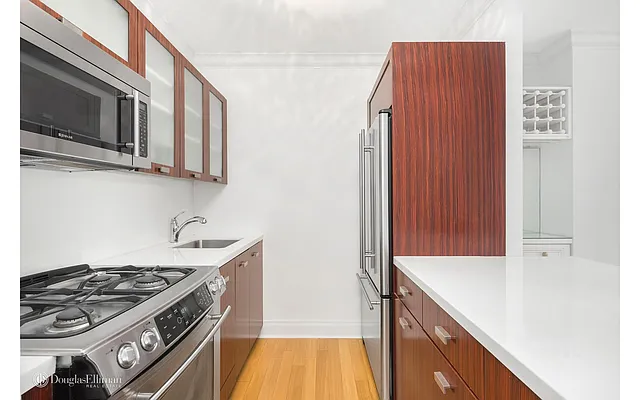 Rented by Douglas Elliman | media 17