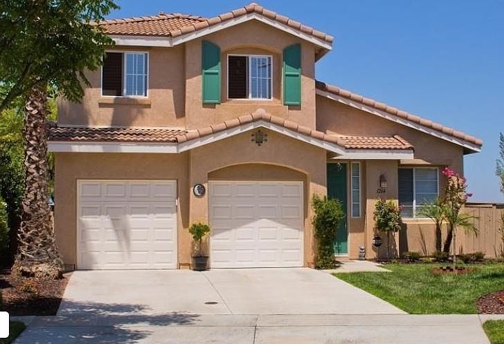 Front of the house driveway