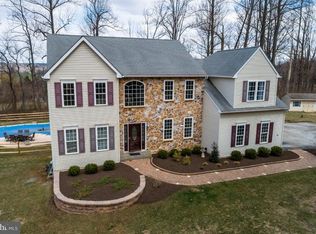 285 Green Hollow Rd, Glenmoore, PA 19343