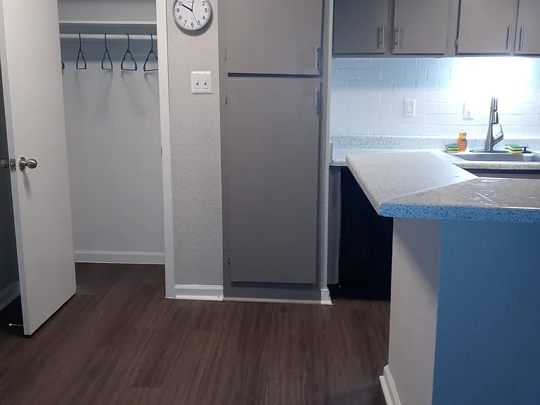Waterford Grove Apartments — Photo 12