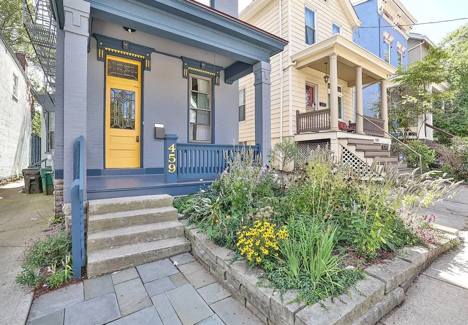 459 Warner St — Photo 2