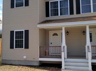 11 Oak Hill Rd, Southborough, MA 01745