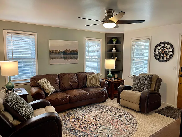 5121 Plymouth Rd — Photo 20